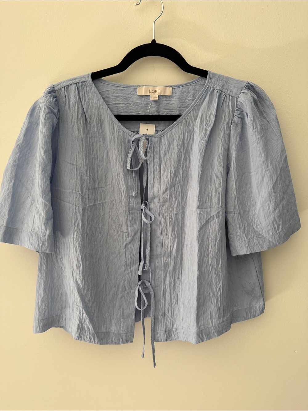 NWT Loft Flowy Tie Front Top